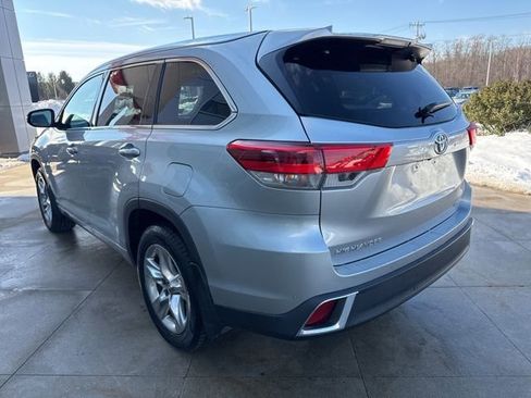 Used 2019 Toyota Highlander Limited image 5