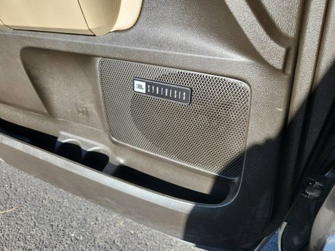 Used 2011 Toyota Sequoia Platinum image 27