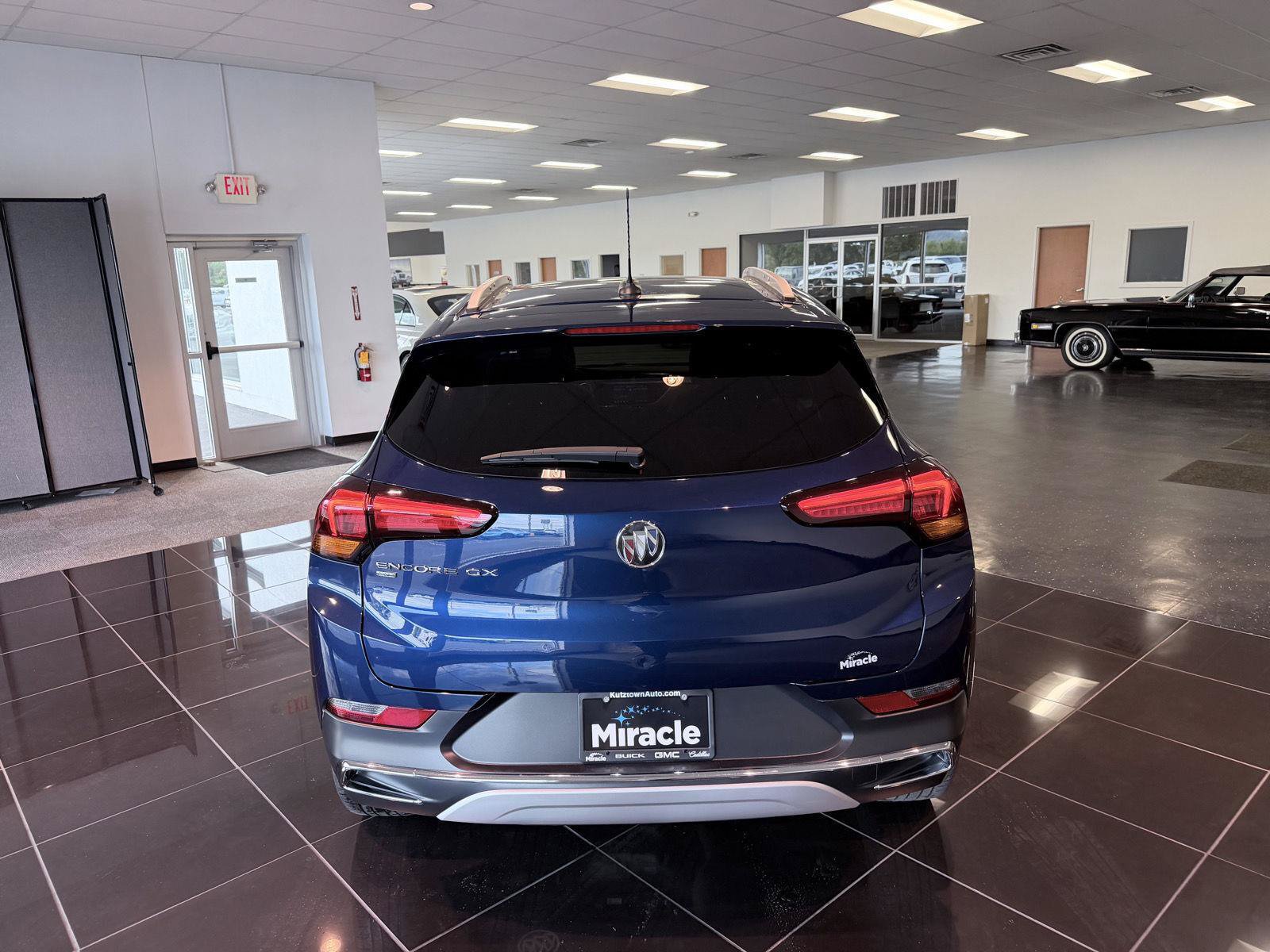 Used 2023 Buick Encore GX Essence w/ Experience Buick Package AWD/4WD image 18