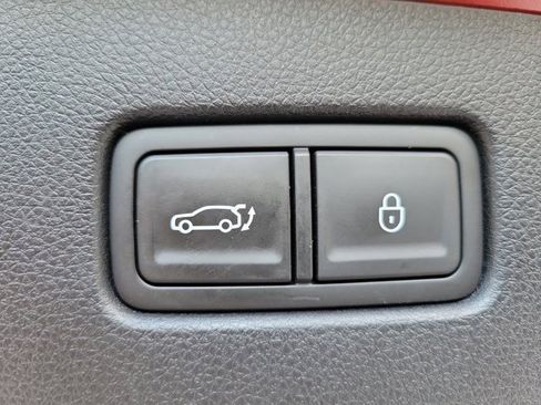 Used 2023 Genesis GV70 2.5T Select w/ Select Package image 9