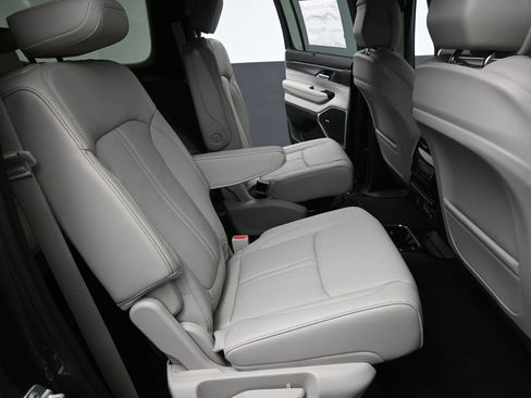 New 2025 Jeep Wagoneer Series II w/ Convenience Group I image 27