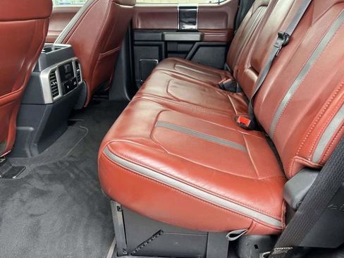 Used 2022 Ford F250 Platinum w/ FX4 Off-Road Package AWD/4WD image 7
