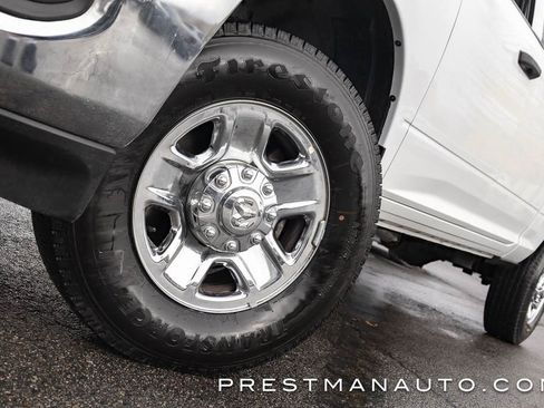 Used 2024 RAM 2500 Tradesman w/ Chrome Appearance Group image 11