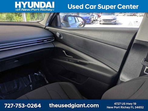 Certified 2023 Hyundai Elantra SEL FWD image 16