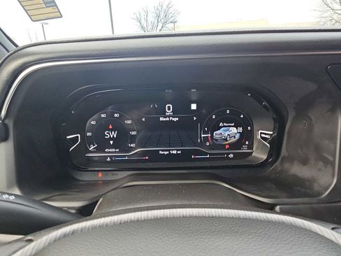 Used 2023 GMC Yukon Denali Ultimate image 35