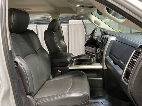 Used 2017 RAM 1500 Laramie w/ Convenience Group AWD/4WD image 14
