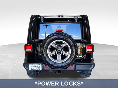 Used 2023 Jeep Wrangler Unlimited Sahara w/ Cold Weather Group AWD/4WD image 9
