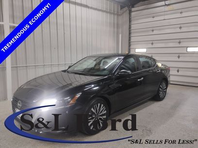 Used 2024 Nissan Altima 2.5 SV