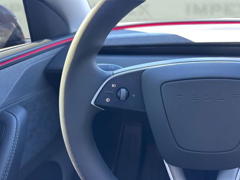 Used 2026 Tesla Model Y Long Range RWD image 16
