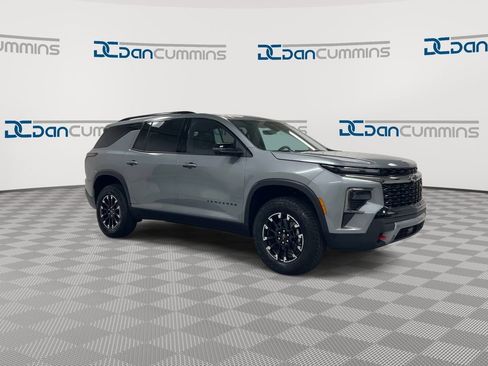 New 2026 Chevrolet Traverse Z71 w/ Driver Confidence Package AWD/4WD image 2