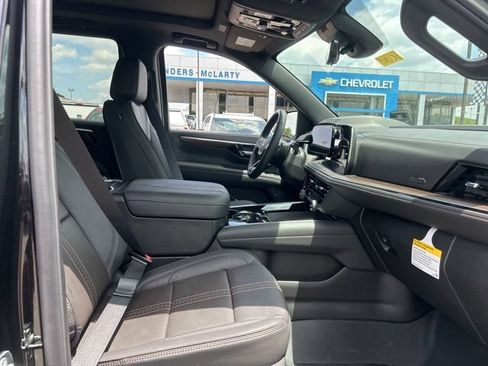 New 2026 Chevrolet Tahoe High Country w/ Sun And Tow Package AWD/4WD image 35