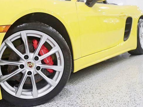 Used 2019 Porsche 718 Boxster S RWD image 5