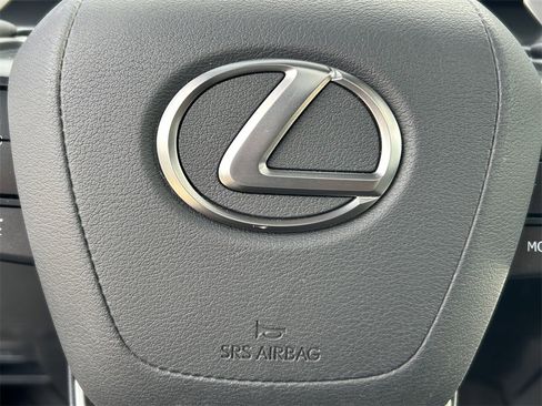 Used 2025 Lexus GX 550 image 35