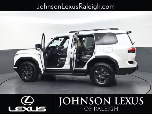 Used 2024 Lexus GX 550 AWD/4WD image 37