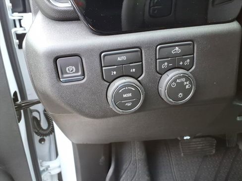 New 2026 Chevrolet Silverado 1500 LT image 11