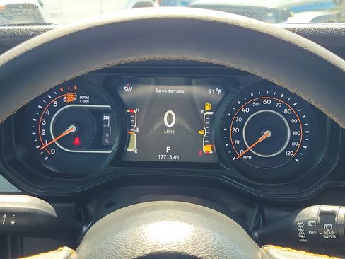 Used 2024 Jeep Wrangler Sport S image 19