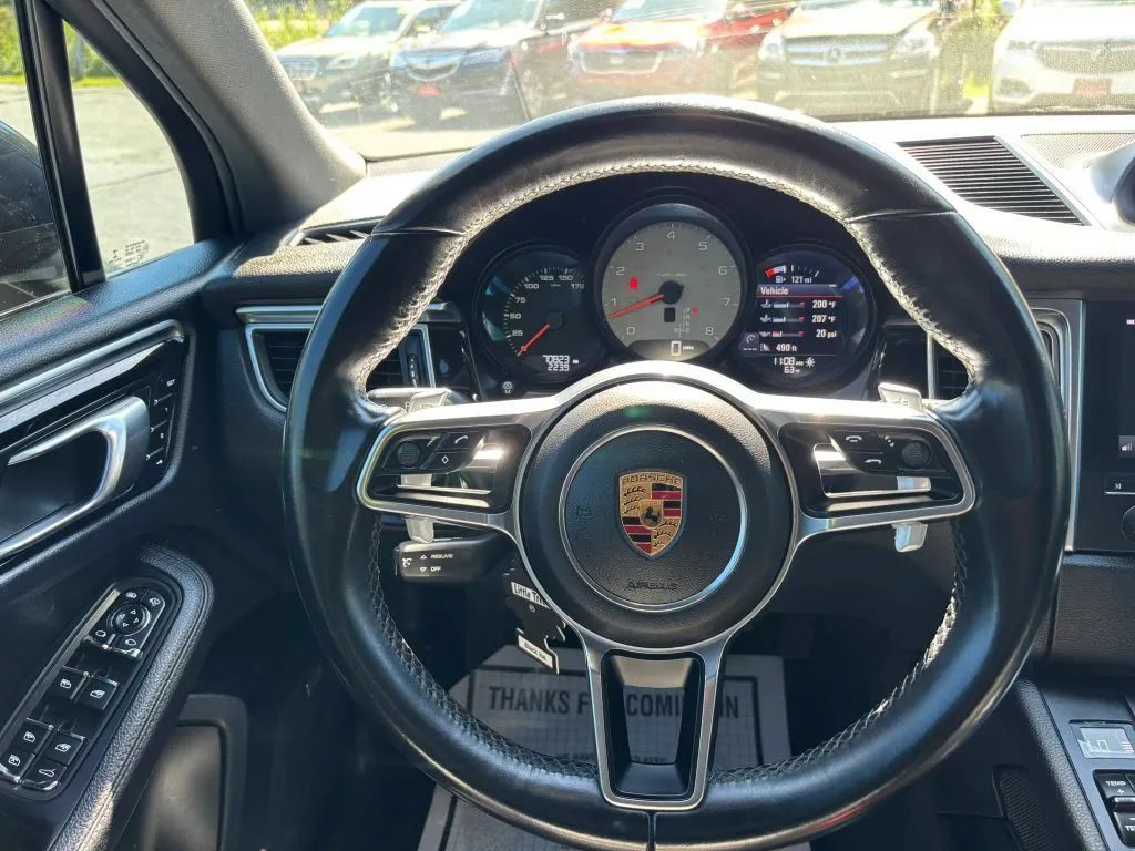 Used 2017 Porsche Macan S AWD/4WD image 19