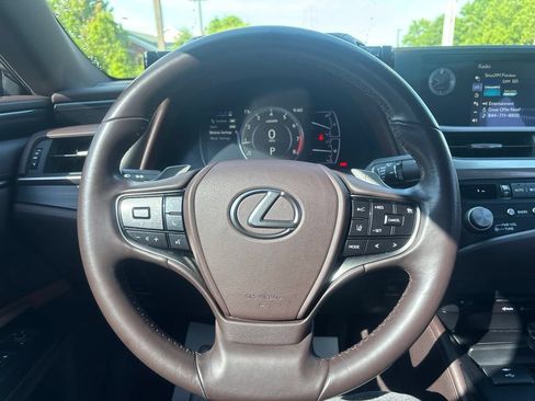 Used 2021 Lexus ES 350 w/ Accessory Package FWD image 17