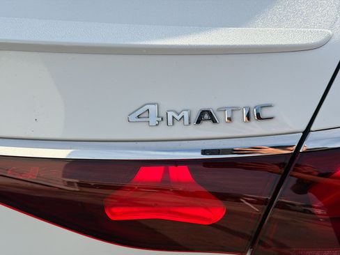 Used 2024 Mercedes-Benz E 350 4MATIC Sedan image 10