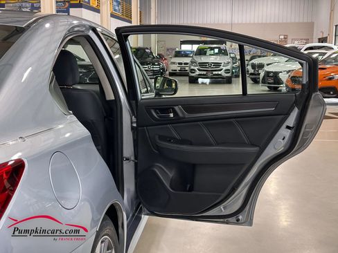 Used 2019 Subaru Legacy 2.5i Limited image 17