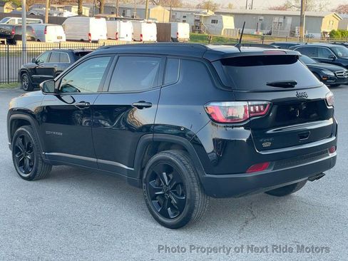 Used 2018 Jeep Compass Latitude image 5