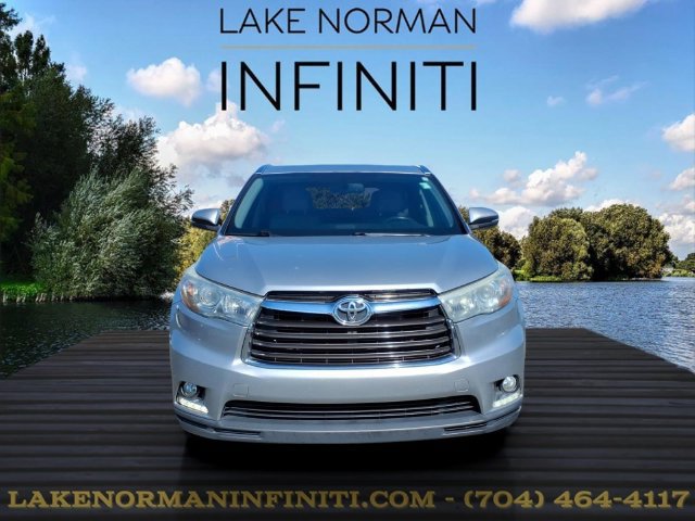 Used 2016 Toyota Highlander Limited FWD image 3