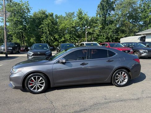 Used 2019 Acura TLX FWD image 4