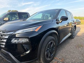 Used 2025 Nissan Rogue SV FWD video 1