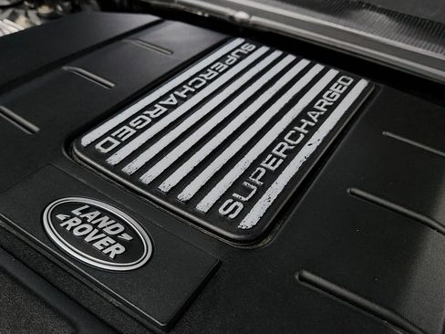 Used 2018 Land Rover Discovery HSE image 56