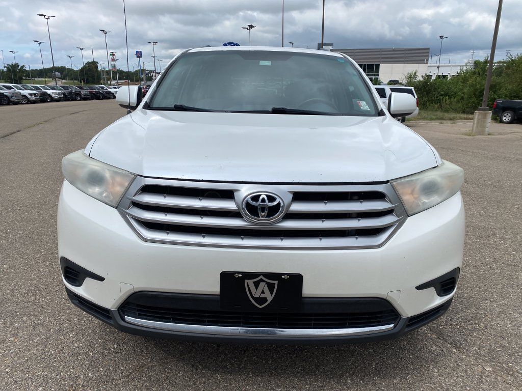 Used 2012 Toyota Highlander FWD image 9