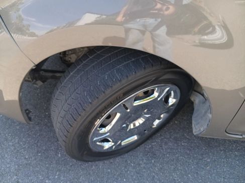 Used 2013 Scion xB FWD image 22