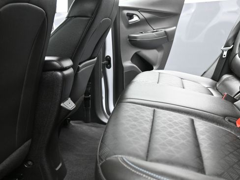 Used 2023 Chevrolet Bolt LT w/ Infotainment Package image 26