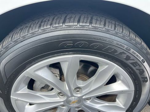 Used 2024 Chevrolet Malibu LT FWD image 32