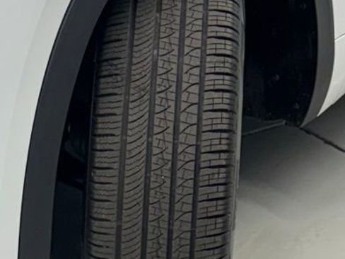 Used 2021 Volkswagen Atlas Cross Sport SEL R-Line image 26