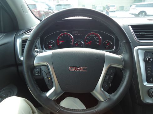 Used 2016 GMC Acadia SLE AWD/4WD image 13