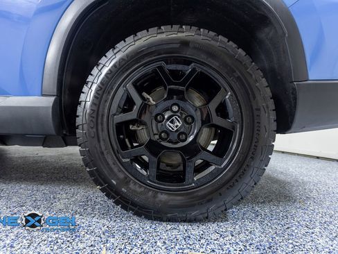 Used 2025 Honda Pilot TrailSport image 47