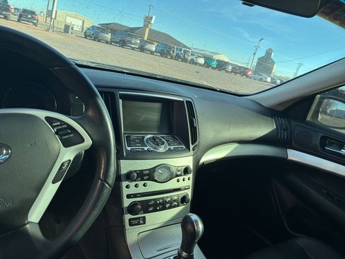 Used 2009 INFINITI G37 Journey image 11