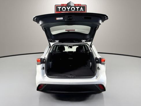 Certified 2026 Toyota Highlander XLE AWD/4WD image 26