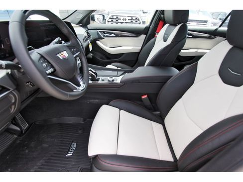 New 2026 Cadillac CT5 V w/ Technology Package AWD/4WD image 5