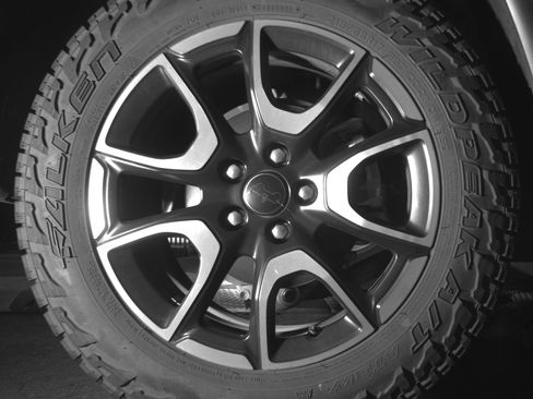 Used 2025 Jeep Compass Trailhawk image 15