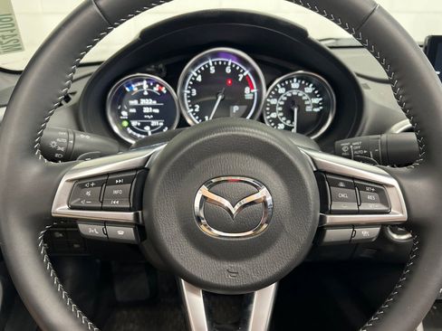 Used 2024 MAZDA MX-5 Miata RF Grand Touring w/ Weather Package image 19