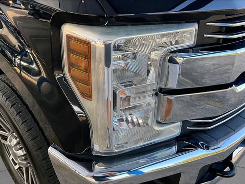 Used 2019 Ford F350 Lariat w/ Lariat Ultimate Package AWD/4WD image 28