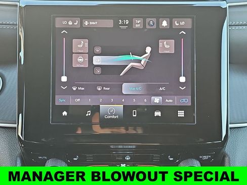 New 2025 Jeep Grand Cherokee Altitude AWD/4WD image 21