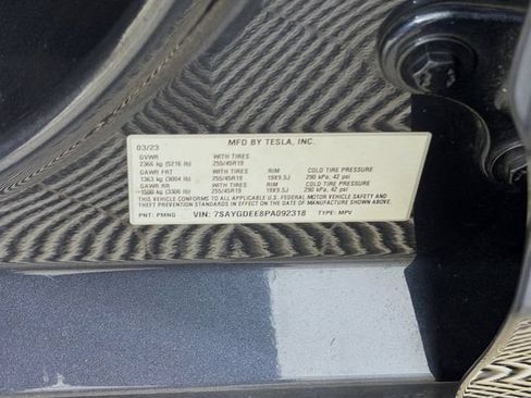 Used 2023 Tesla Model Y AWD image 32