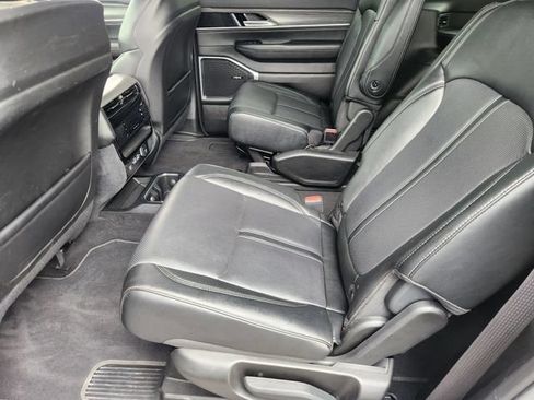 Used 2024 Jeep Wagoneer Series II AWD/4WD image 27