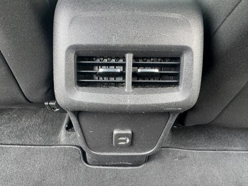 Used 2020 Chevrolet Equinox LT AWD/4WD image 19