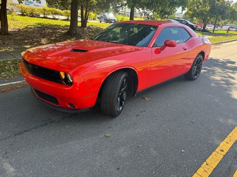 Used 2018 Dodge Challenger SXT w/ Blacktop Package image 16