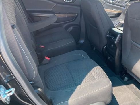 Used 2019 GMC Acadia SLE w/ Driver Alert Package I image 10