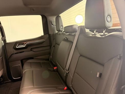 Used 2022 GMC Sierra 1500 SLT w/ SLT Premium Package AWD/4WD image 24