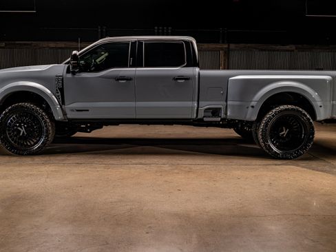 Used 2026 Ford F450 Platinum w/ Platinum Plus Package AWD/4WD image 5